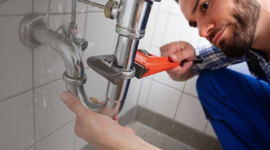 Professional water heater repair in Holyoke, CO